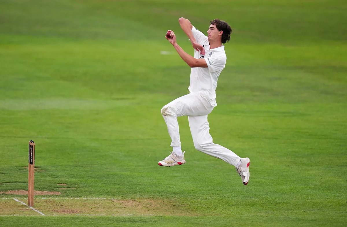 Langridge five-for wraps up Gloucesteshire victory