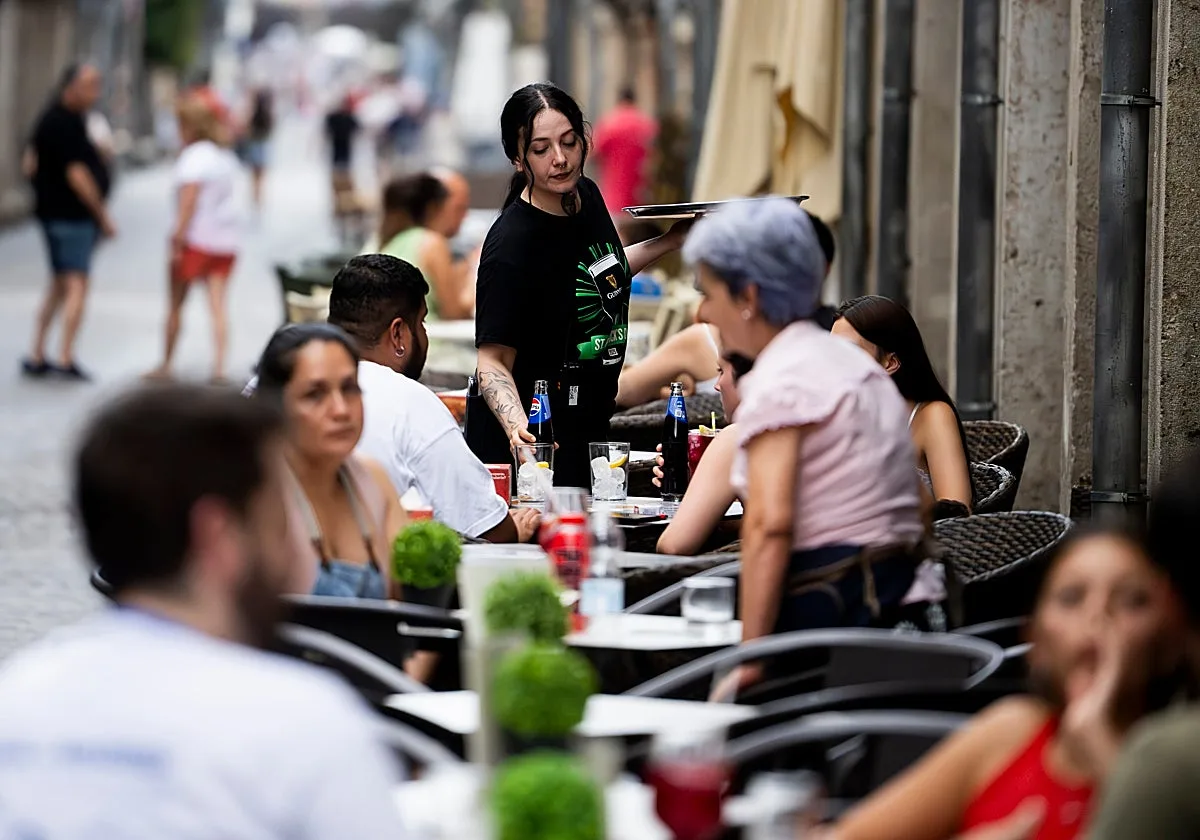 Los andaluces, los que más se pluriemplean para poder llegar a fin de mes