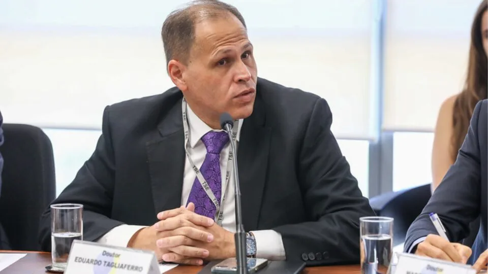 Defesa de Tagliaferro pede desagravo à OAB e acusa Moraes de violar prerrogativas