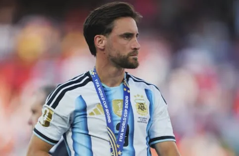 Nicolás Tagliafico, sobre la final con España: “Hay que admitir que jugaron muchísimo mejor que nosotros”