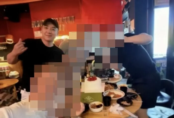 "술병 들었지만 폭행NO"…前 빅뱅 승리, 고소 현장 사진 보니[SC이슈]