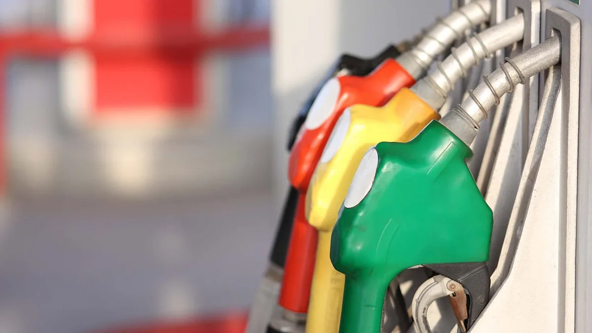 Tem carro a gasóleo? Abastecer vai ficar mais caro amanhã. Saiba quanto pode poupar se atestar hoje