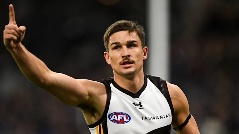 Suns to land Hawks forward pair in wake of King deal as trade period reaches final stretch
