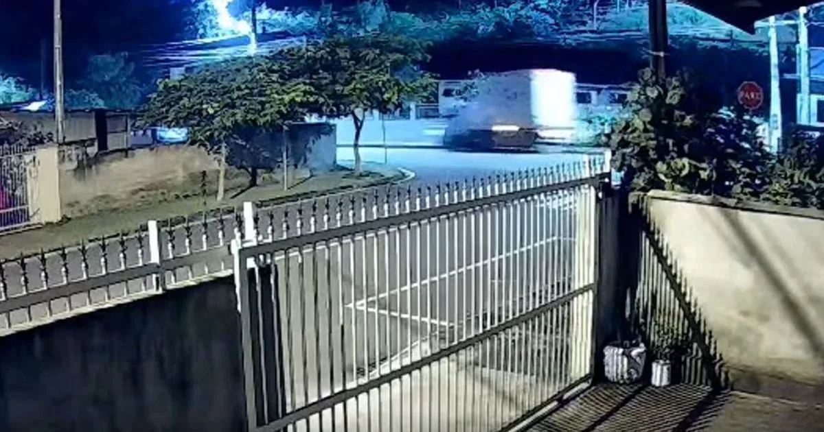 Homem usa caminhão para atropelar a ex-sogra que ia de bicicleta ao trabalho e acaba condenado a 9 anos de prisão em SC
