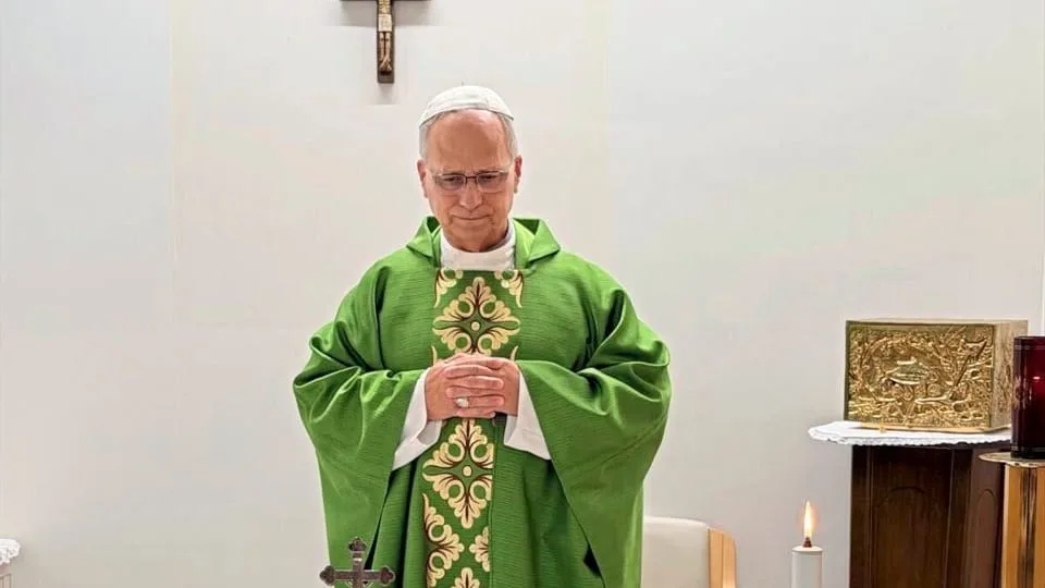 Vatikan veröffentlicht erstes Foto des Papstes seit Krebsoperation