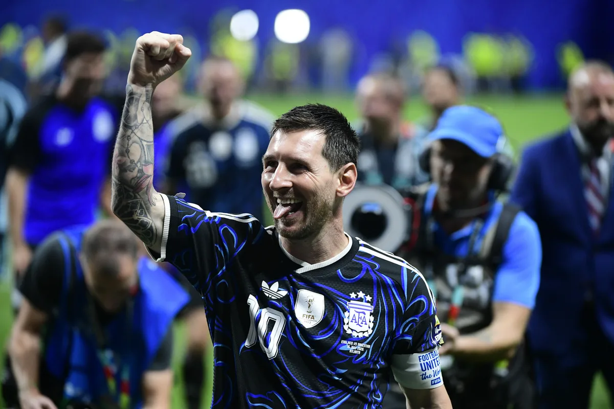 Como a federação argentina de futebol escolheu homenagear Messi