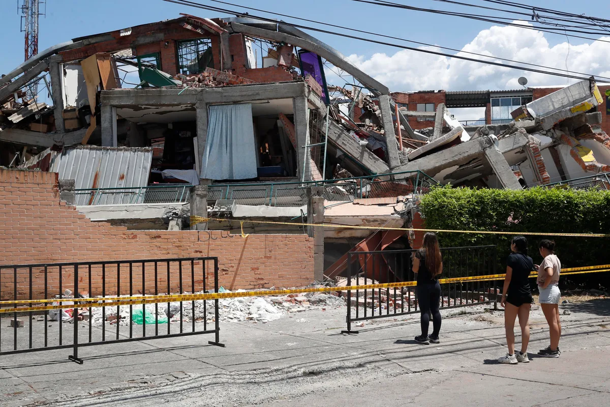 Colombia contabiliza 281 muertos y 379 desaparecidos por el terremoto