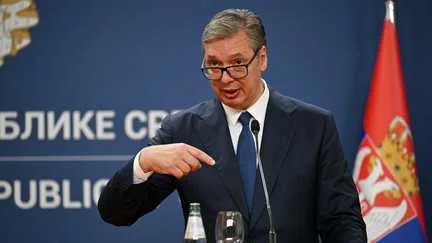 Le président serbe donne raison aux manifestants antigouvernementaux en évoquant la tenue de législatives anticipées en octobre
