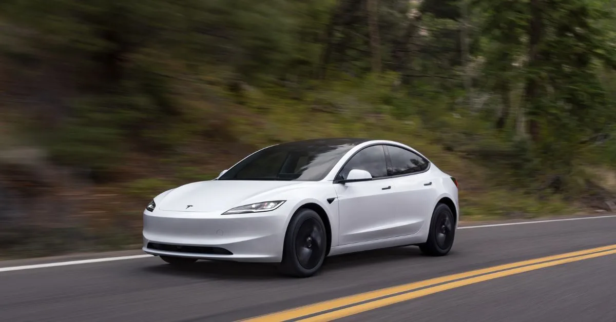 Tesla faz recall de milhões de carros na China por falha em caso de emergência