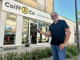 « Quand mon père a été licencié, on pleurait à la maison » : fils d’ouvriers, il a ouvert 17 salons de coiffure