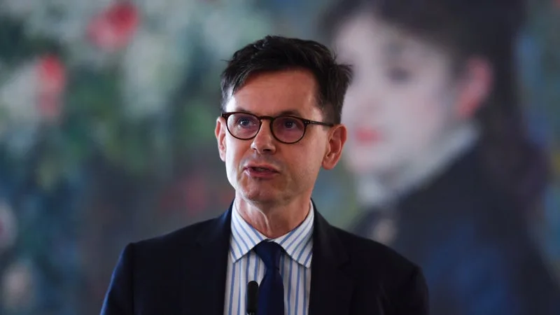 "Si le Louvre n’est pas transformé, il devra fermer ses portes": un an après le cambriolage, le président du musée Christophe Leribault rappelle la nécessité des travaux de modernisation