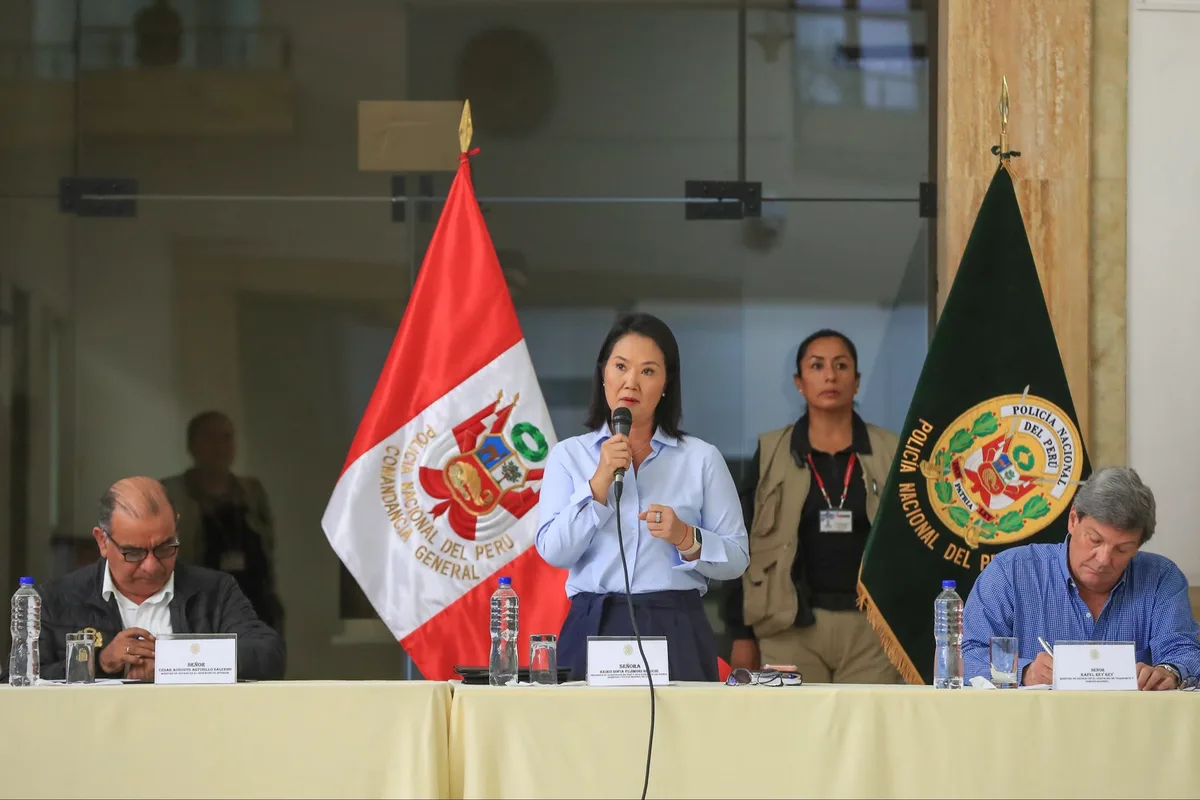 Fujimori incorporó a bancos y compañías telefónicas a la lucha contra el crimen organizado en Perú