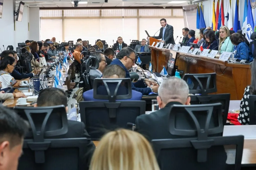 Diputados del Parlamento Centroamericano ven inviable una salida unilateral de Nicaragua