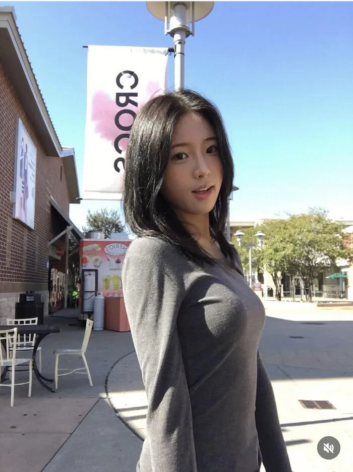 "세라 언니 파이팅!"'AI가 만는 것처럼 완벽' 외신도 놀란 '고윤정 닮은꼴' 韓 펜싱 국대의 대박 비주얼...女에페 22일 개인전 金 도전!
