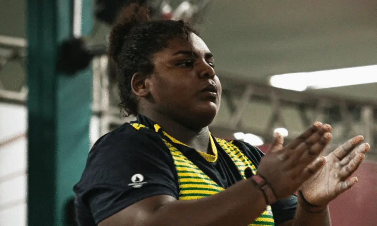 Taiane Justino levanta 263kg e garante a prata nos Jogos Sul-Americanos