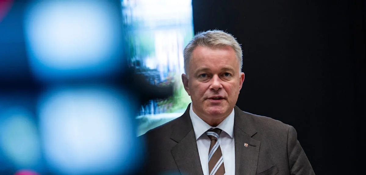 „Wegsehen, um eigene Macht zu sichern“ – Schnieder kritisiert SPD und Grüne für Umgang mit Linken