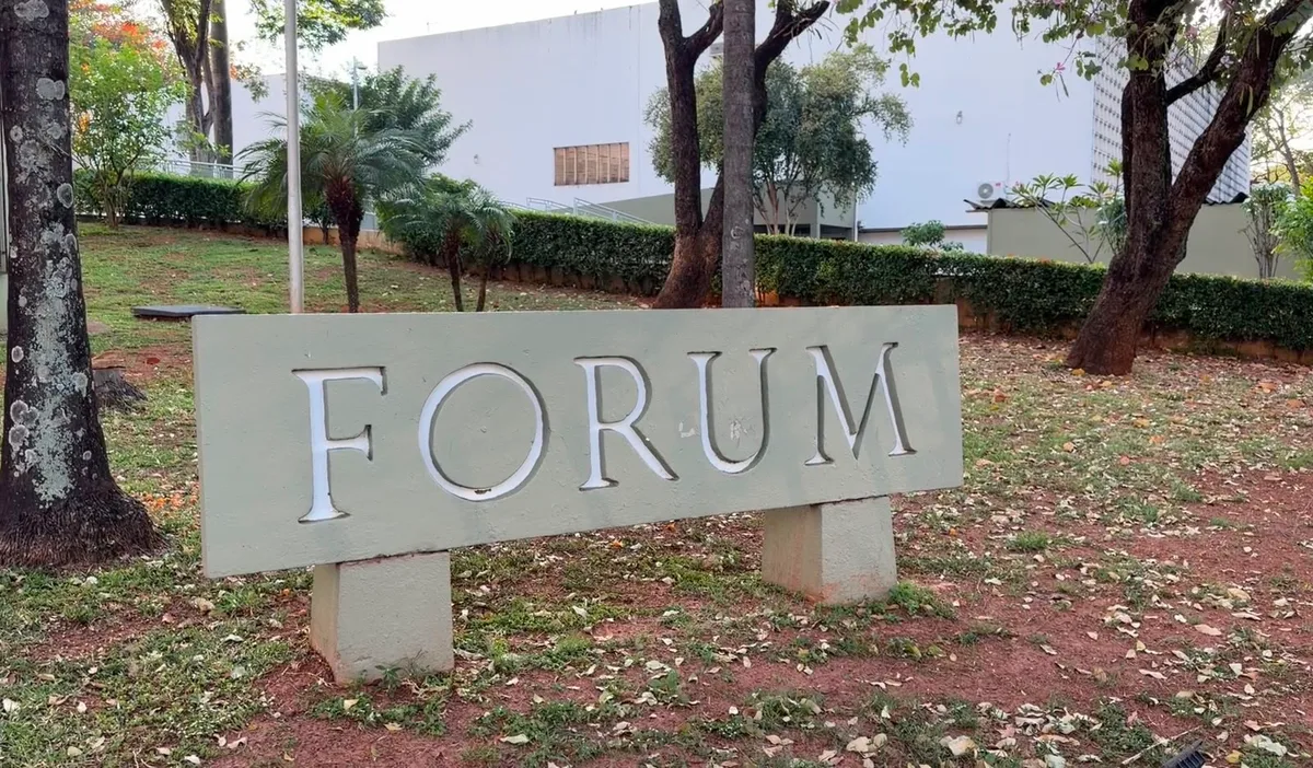 Justiça condena homem que usou dados de empregada doméstica e filho para dar golpe de R$ 1,3 milhão