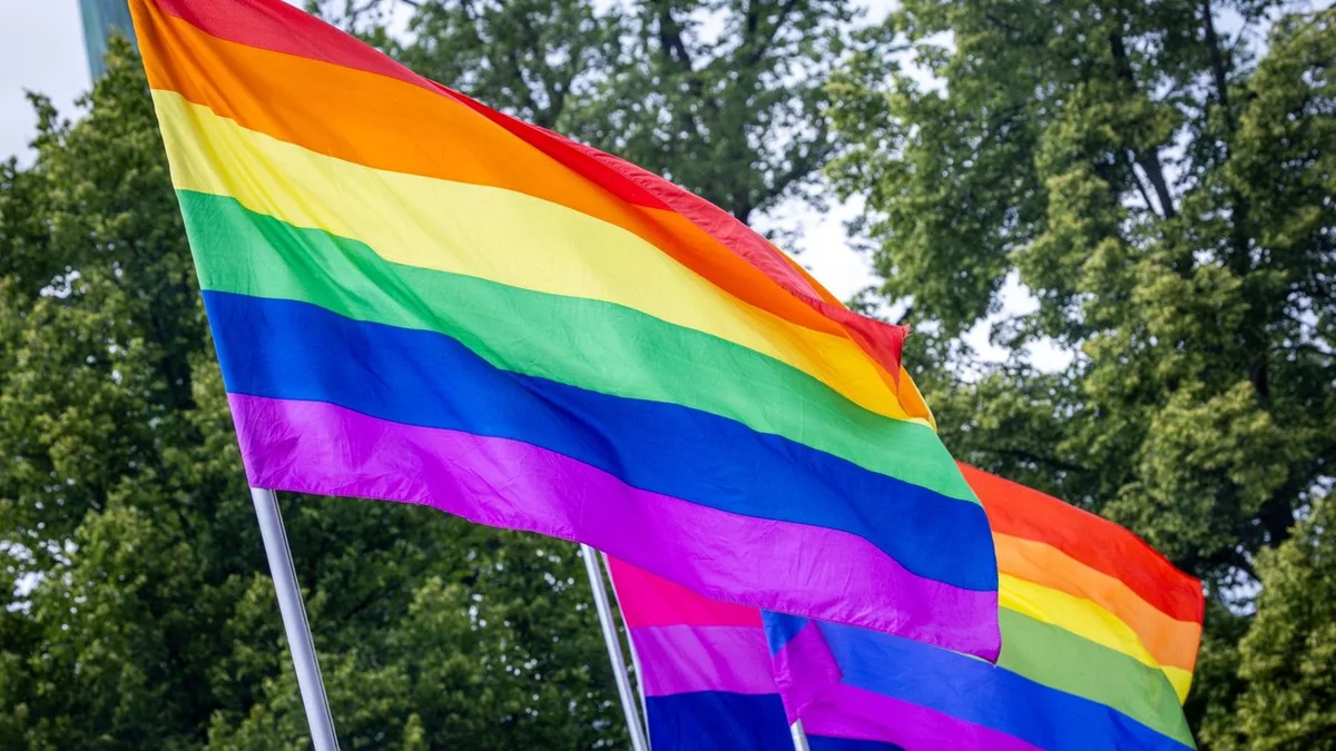 Queere Community: Hunderte bei CSD in Altenburg und Gotha