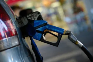 STJ debate indenização por uso de balsas-tanque para depósito de combustível