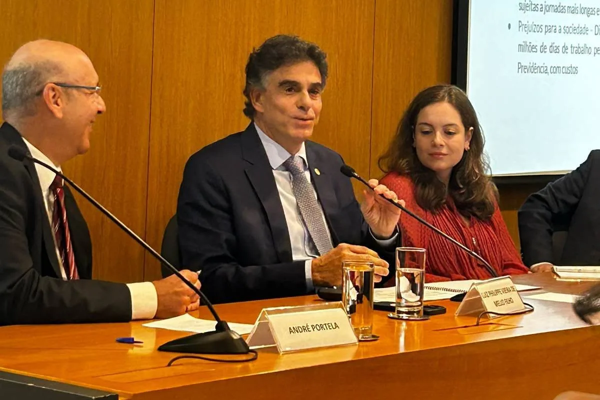 Reforma trabalhista não é lei honesta, diz presidente do TST