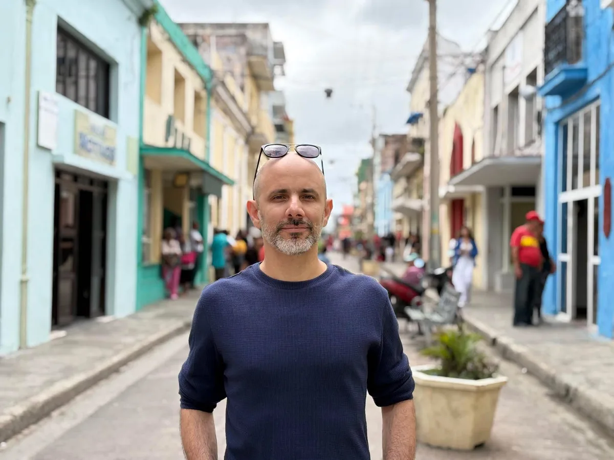 Régimen cubano arrestó al periodista Henry Constantin y lo investiga por “desobediencia”