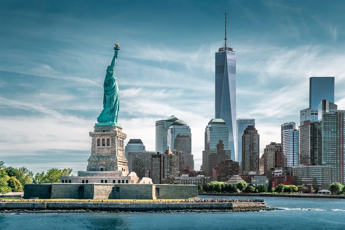 El World Trade Center continúa elevándose 25 años después del 11-S