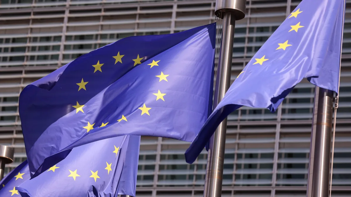 Bruxelas e BEI juntam investidores para financiar expansão de empresas tecnológicas