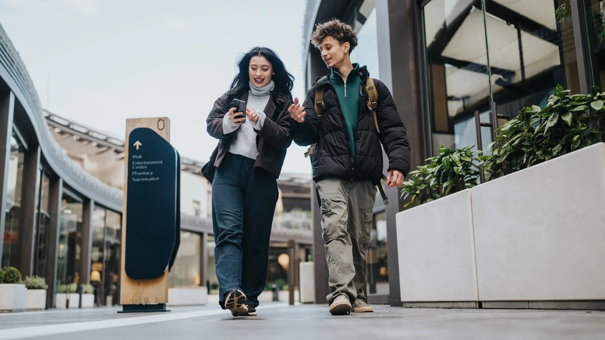 Voici comment les lycées vont à leur tour bannir les téléphones portables à la rentrée, dès mardi