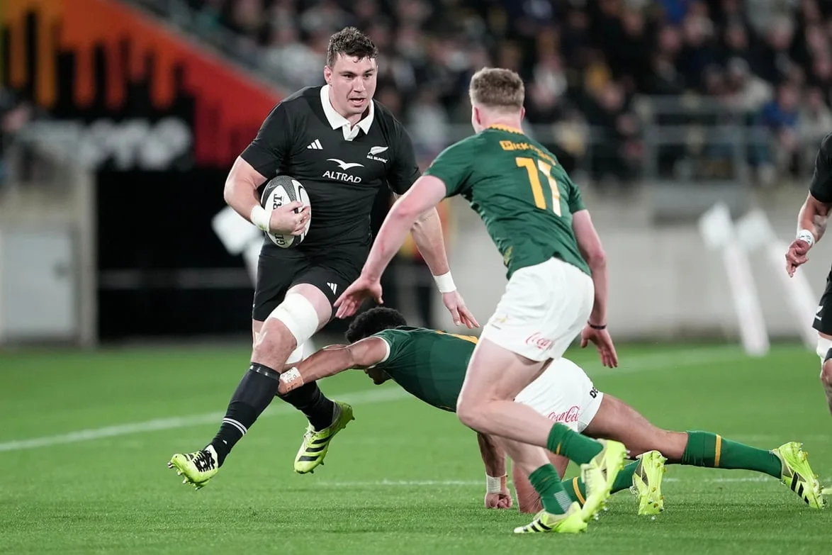 KEO UNCUT | Rugby rivalry thrives as All Blacks tour packs stadiums