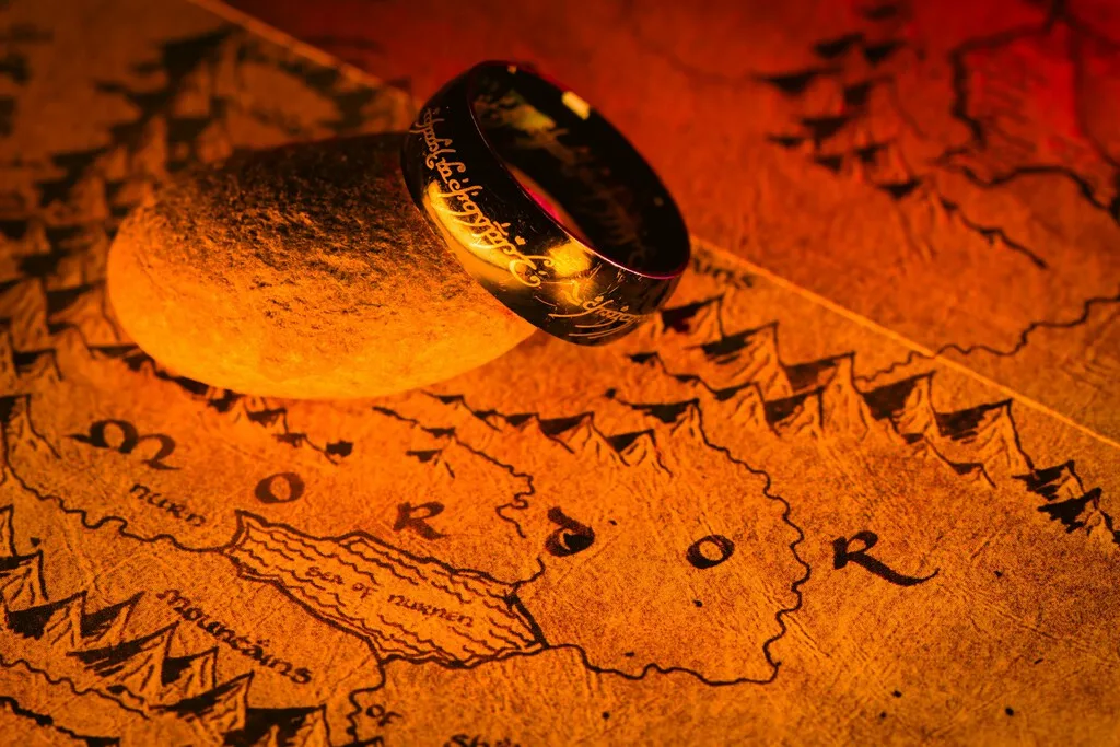 "Estoy muy descontento con la extrema estupidez": Tolkien odió el primer intento de llevar 'El señor de los anillos' al cine