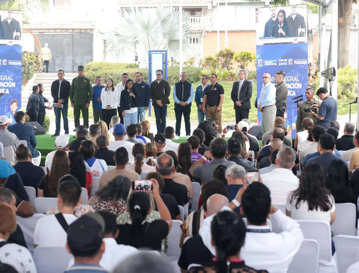 Presidenta entrega 478 créditos a emprendedores en La Guaira
