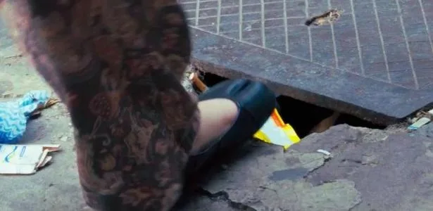 Andar a pé por SP virou aventura; por que ninguém cuida das calçadas?