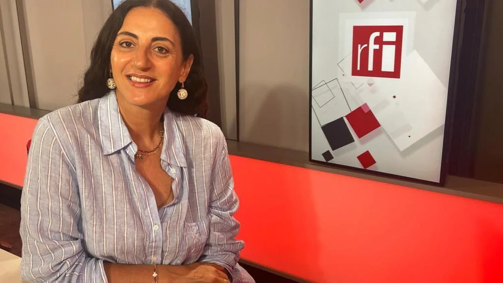 'A França está liderando uma revolução na moda', diz Alexandra Farah em Paris