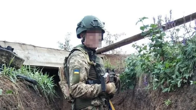 Vorher trat er zum Islam über - Sohn (15) sticht Ukraine-Soldat Messer ins Herz