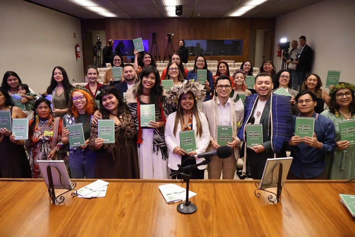 UFRR recebe lançamento de manual de redação para cobertura sobre povos indígenas