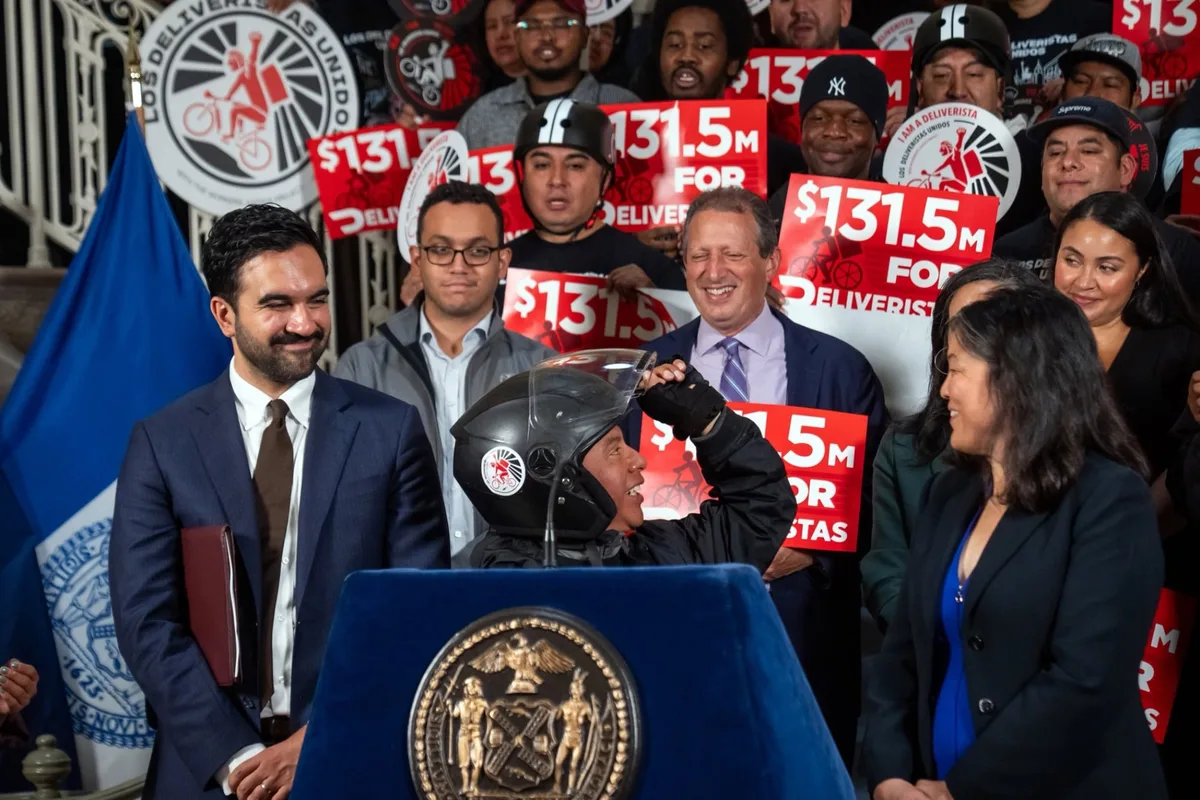 Buenas noticias en Nueva York: confirman más de US$115 millones para repartidores y el pago de multas y gastos