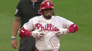 Luis Arráez ahora es líder bate de toda la MLB