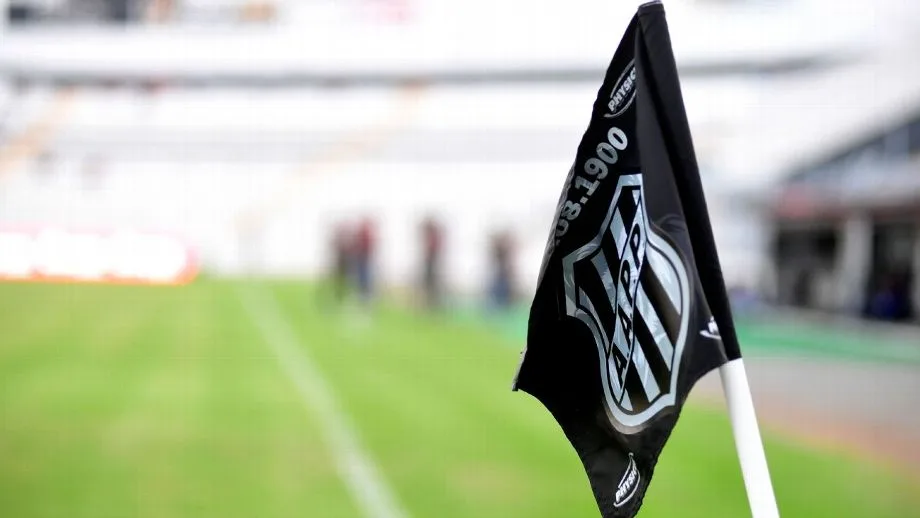 Clube centenário coloca SAF em jogo em meio a uma grave crise