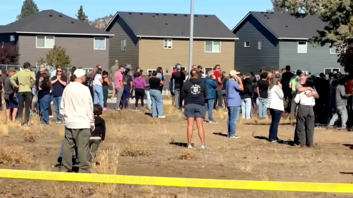 Oregon elementary school shooting leaves five dead, including suspect, police say