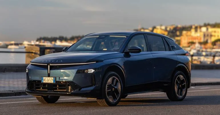 Gamma. Segundo modelo da Lancia é um SUV coupé com 4,67 m