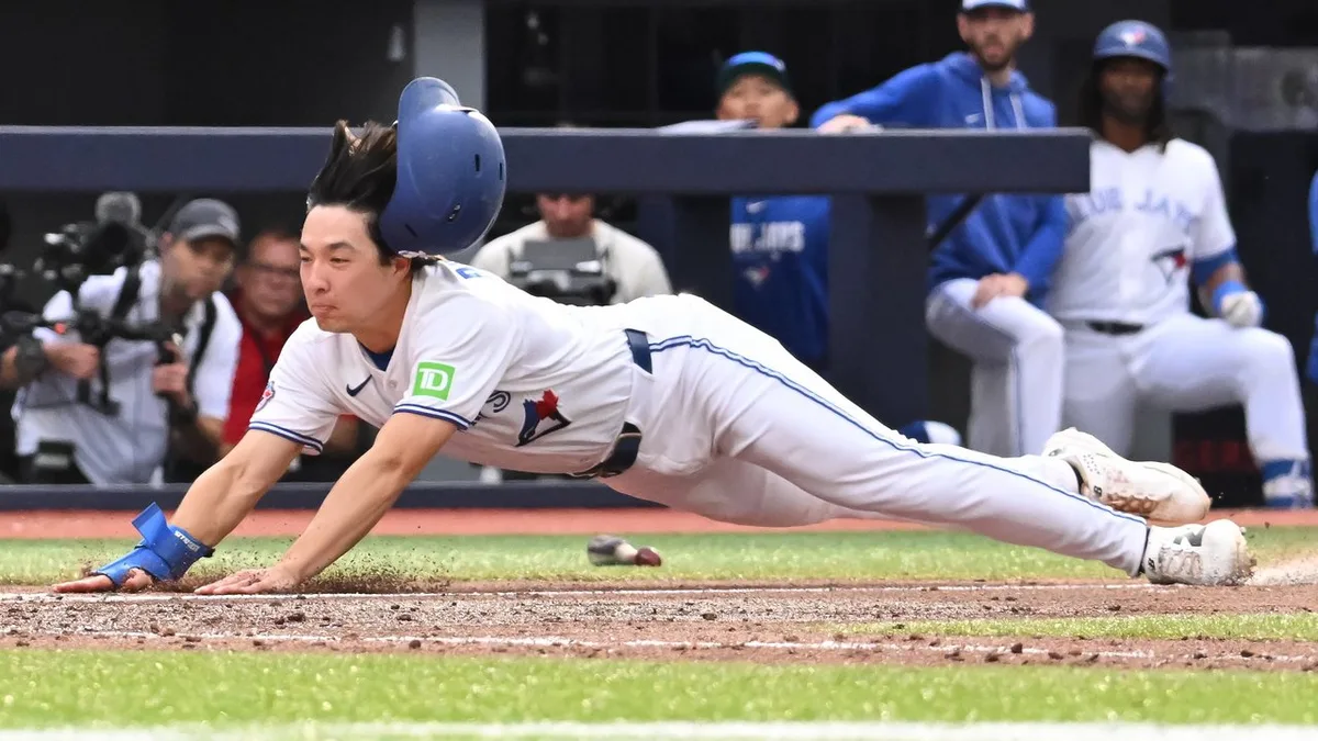 How Bateman’s aggressive base running led to a Blue Jays victory