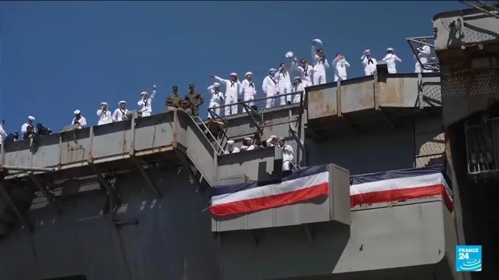 Soulagement pour le retour du porte-avions Abraham Lincoln aux États-Unis