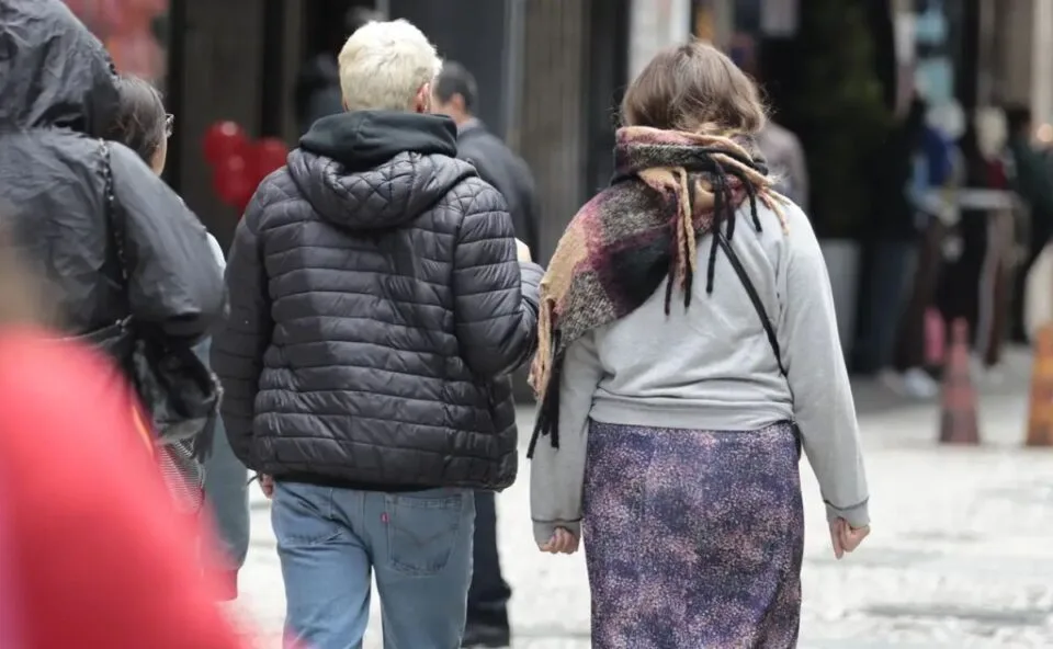 Após onda de calor, Curitiba pode registrar mínima de 10ºC nesta terça-feira, diz previsão do tempo