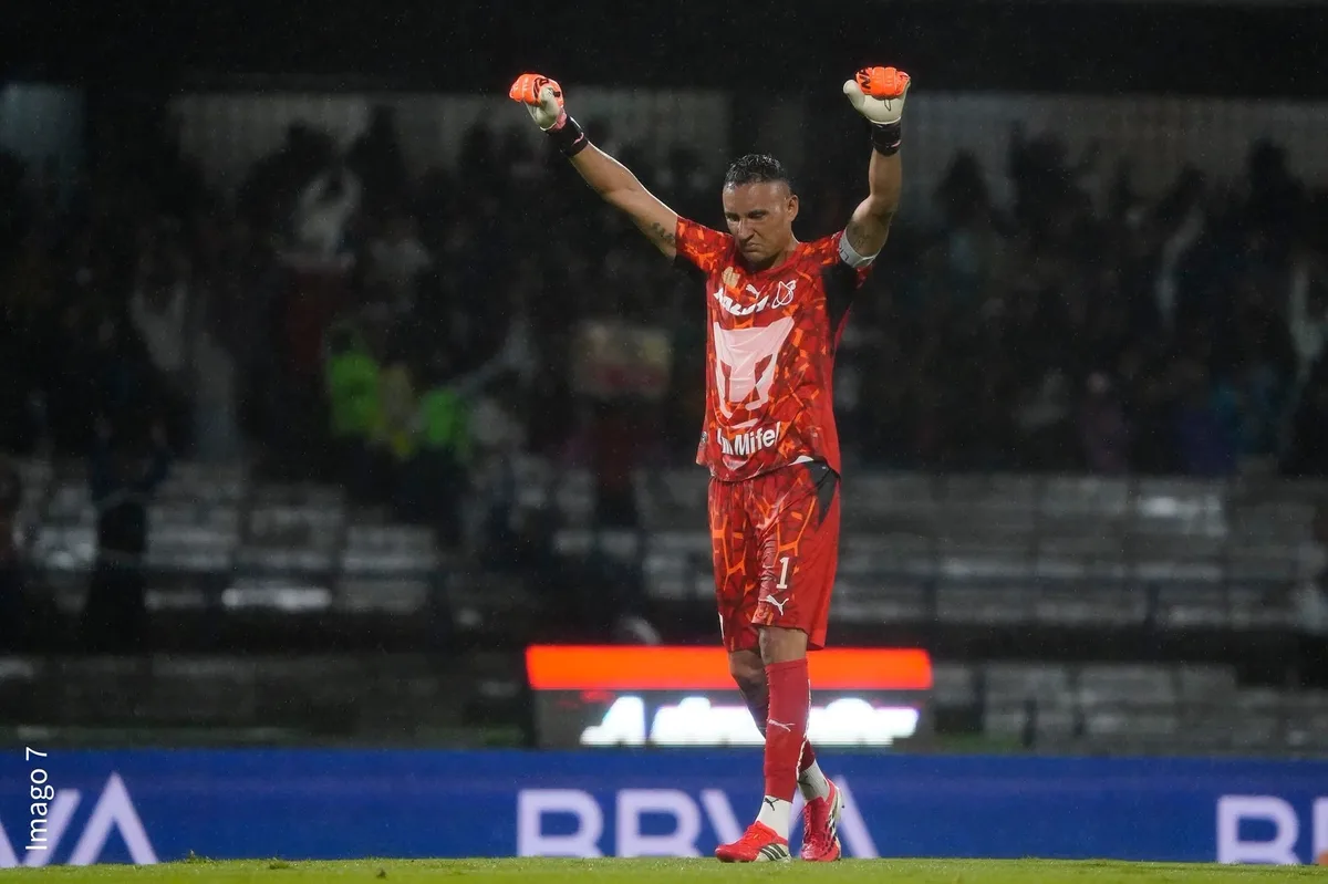 Pumas golea al León y vuelve al triunfo: partido termina con agresiones en CU