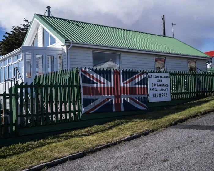 Milei adviser claims UK being ‘colonised by Islam’ as Falklands row grows