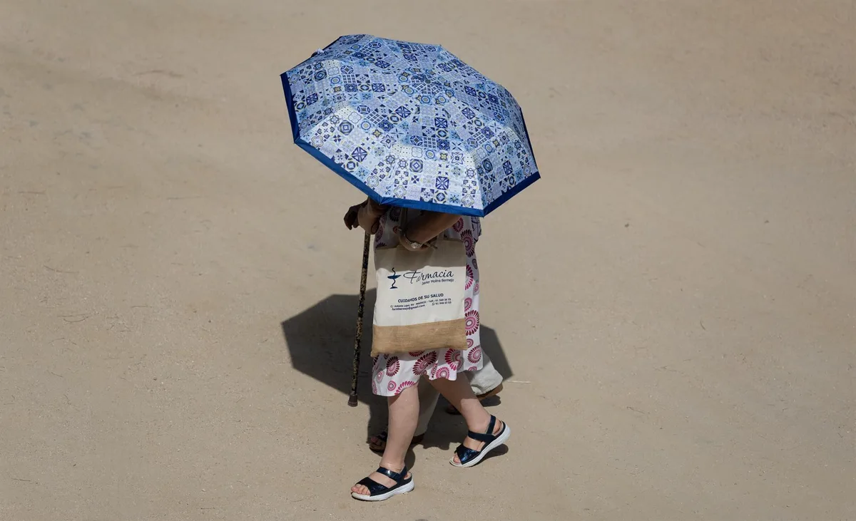 El calor pone en aviso a puntos de Andalucía, Extremadura, Galicia y Canarias, con 37ºC en Ourense