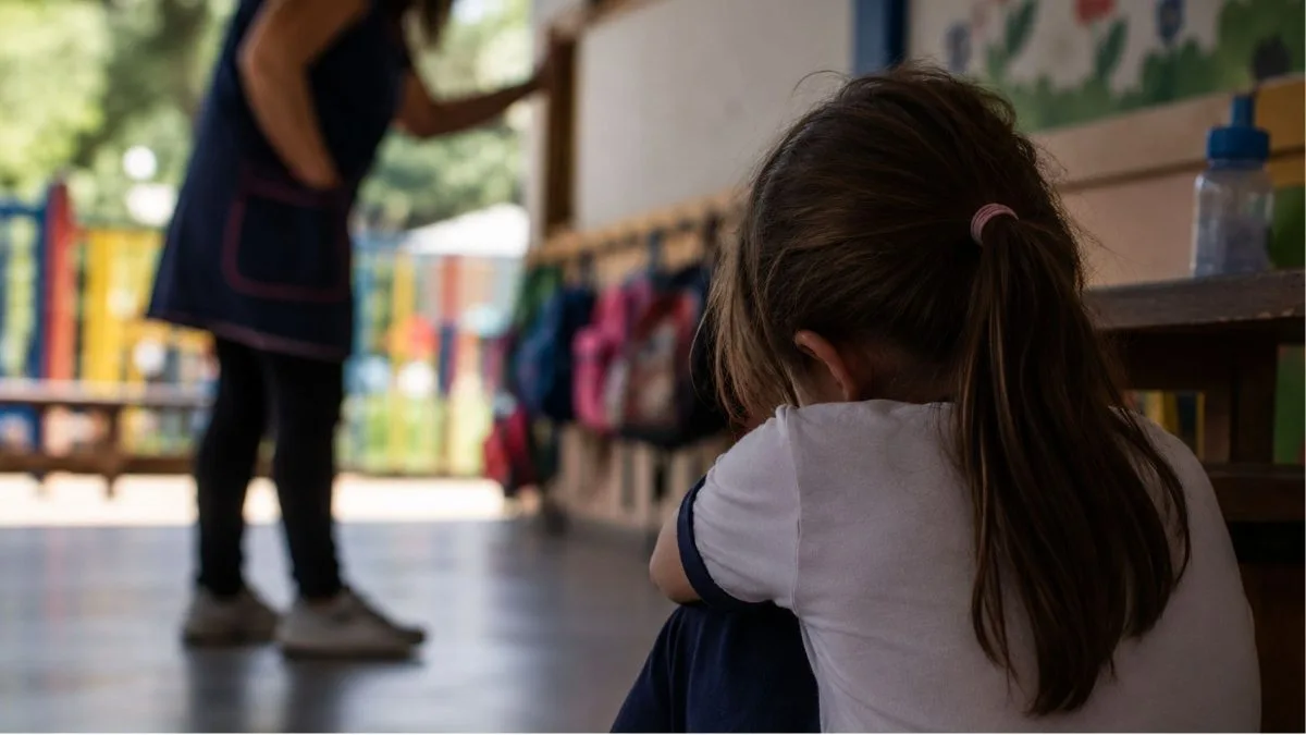 Recreadora que proibia crianças de beber água e ir ao banheiro em escola de cidade do Extremo-Oeste de SC tem demissão confirmada pelo TST