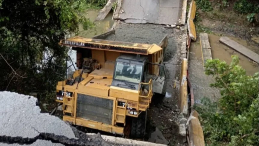 VIDEO: Colapsó puente en el sur de Aragua con dirección a San Sebastián de los Reyes: esto dijo la gobernadora