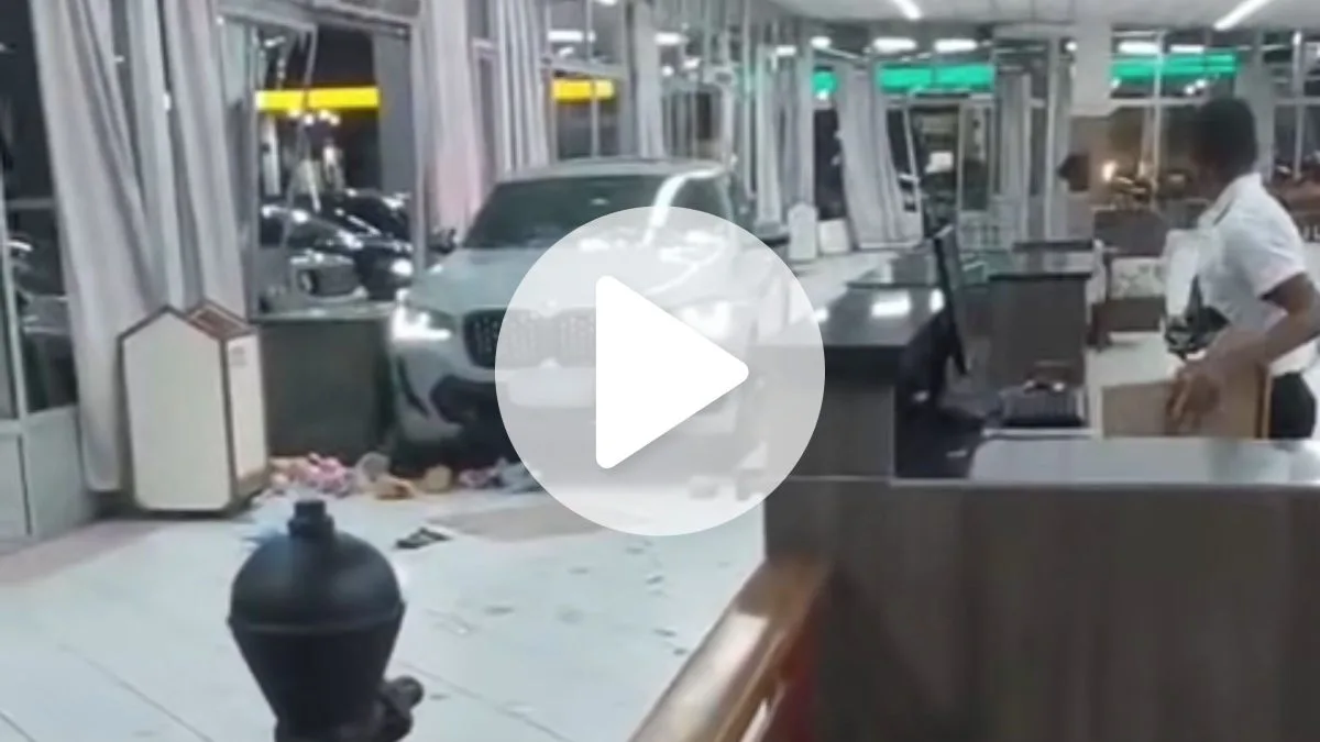 BMW invade restaurante, percorre cerca de 20 metros e causa estragos em SC