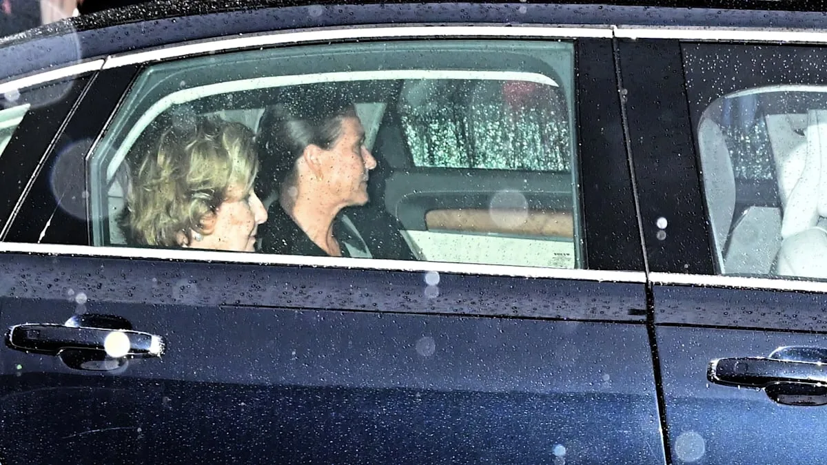 „Dann gibt es ganz hinten noch das Wort Epstein im Zusammenhang mit Mette-Marit“